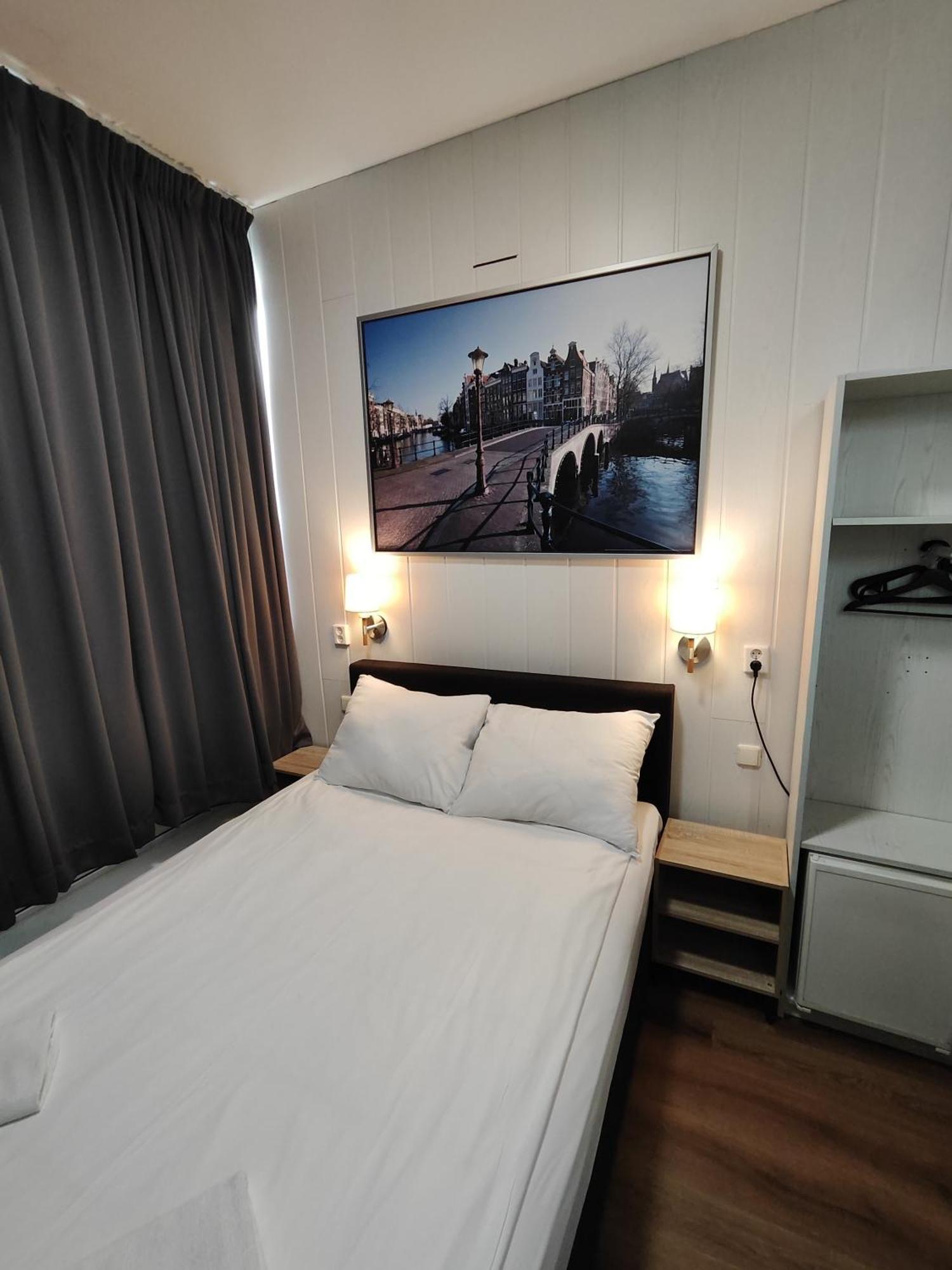 Hotel Holland Lodge Утрехт Экстерьер фото