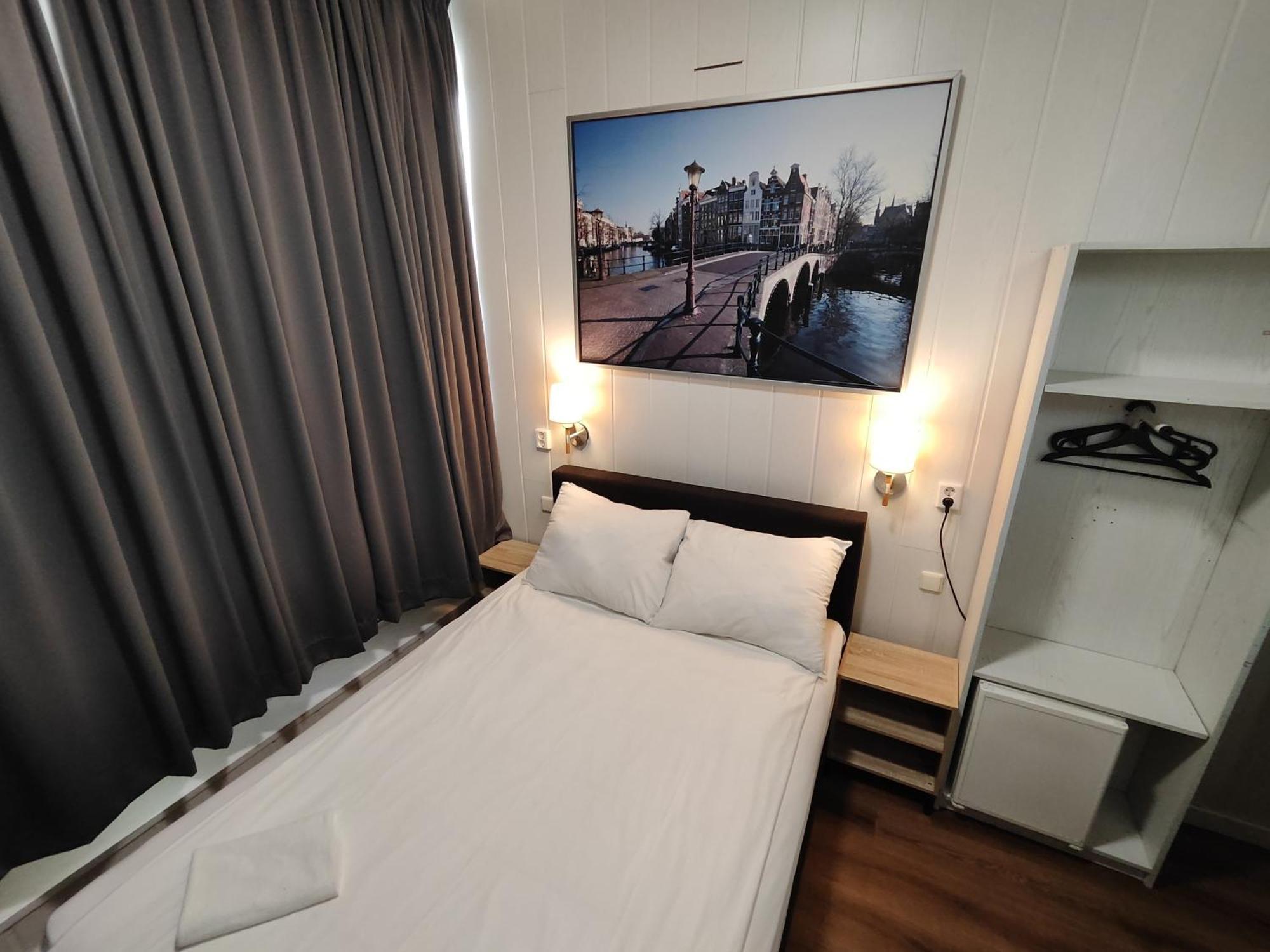 Hotel Holland Lodge Утрехт Экстерьер фото