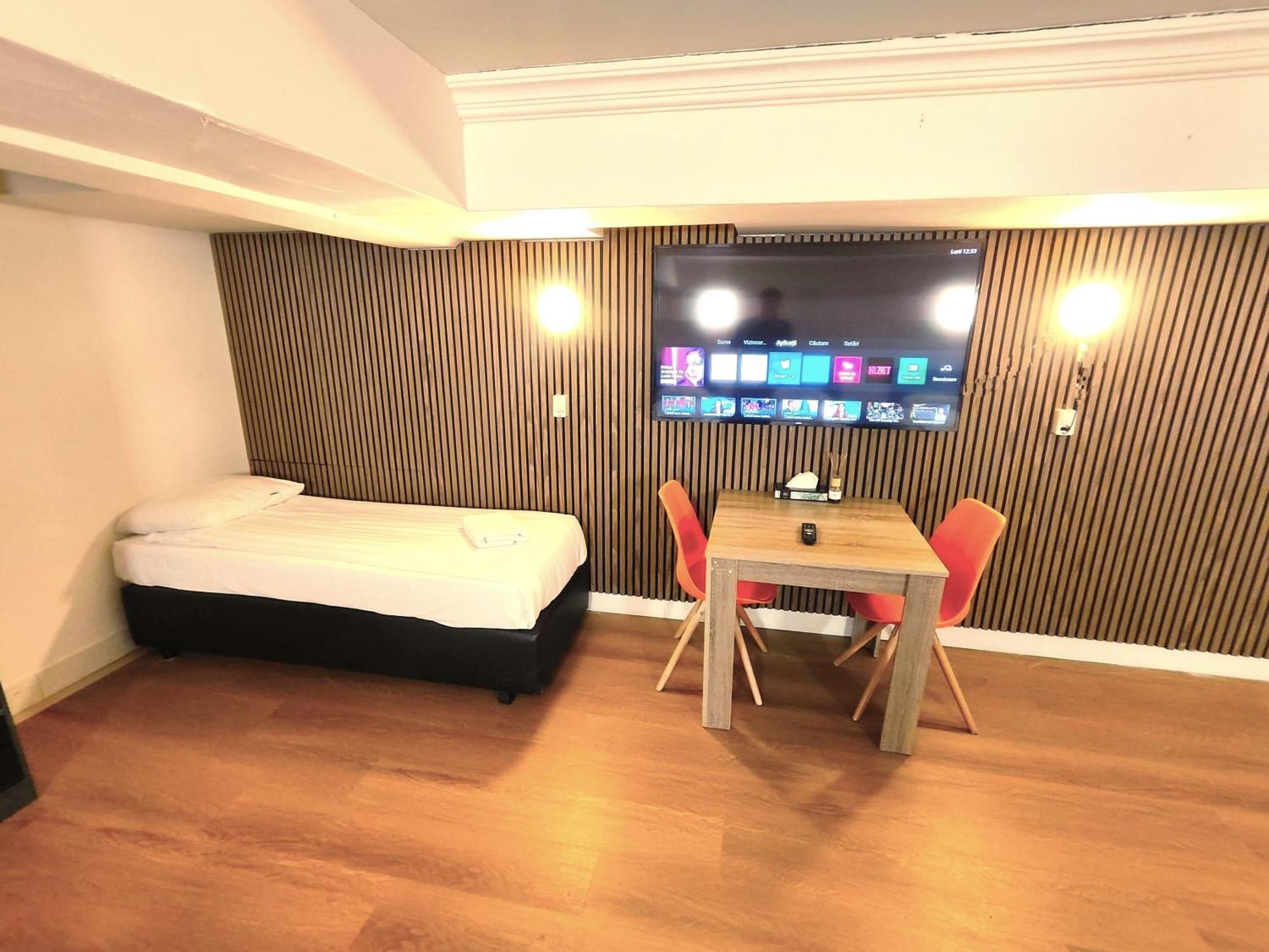 Hotel Holland Lodge Утрехт Экстерьер фото