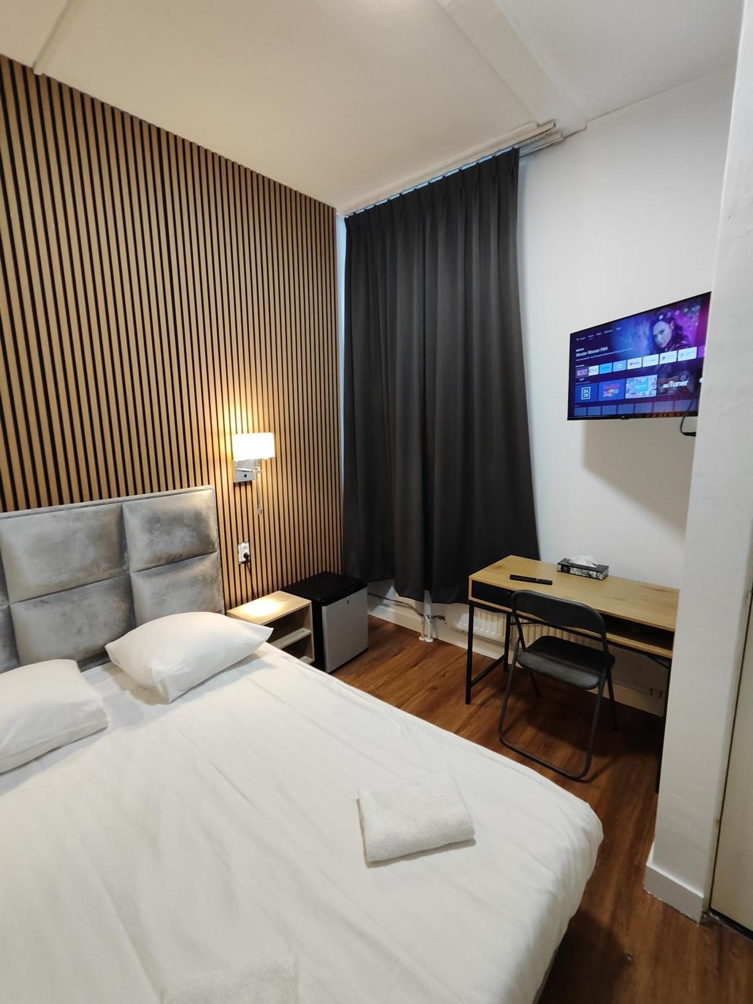 Hotel Holland Lodge Утрехт Экстерьер фото