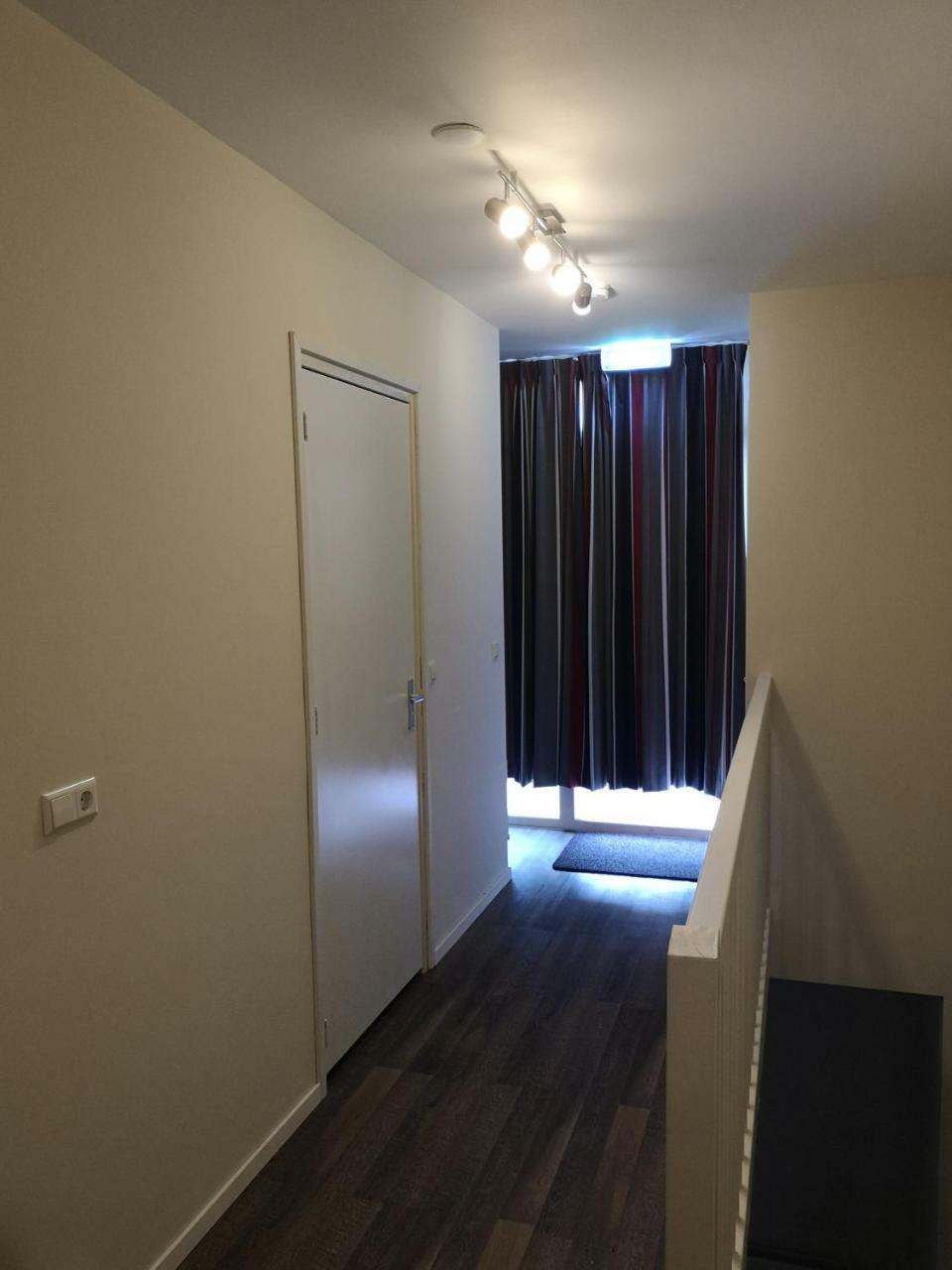 Hotel Holland Lodge Утрехт Экстерьер фото