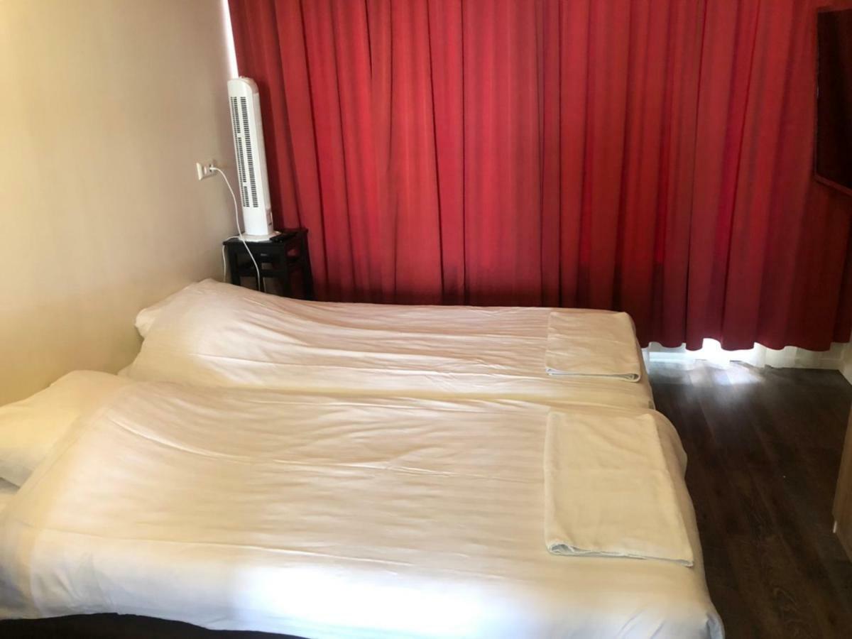 Hotel Holland Lodge Утрехт Экстерьер фото